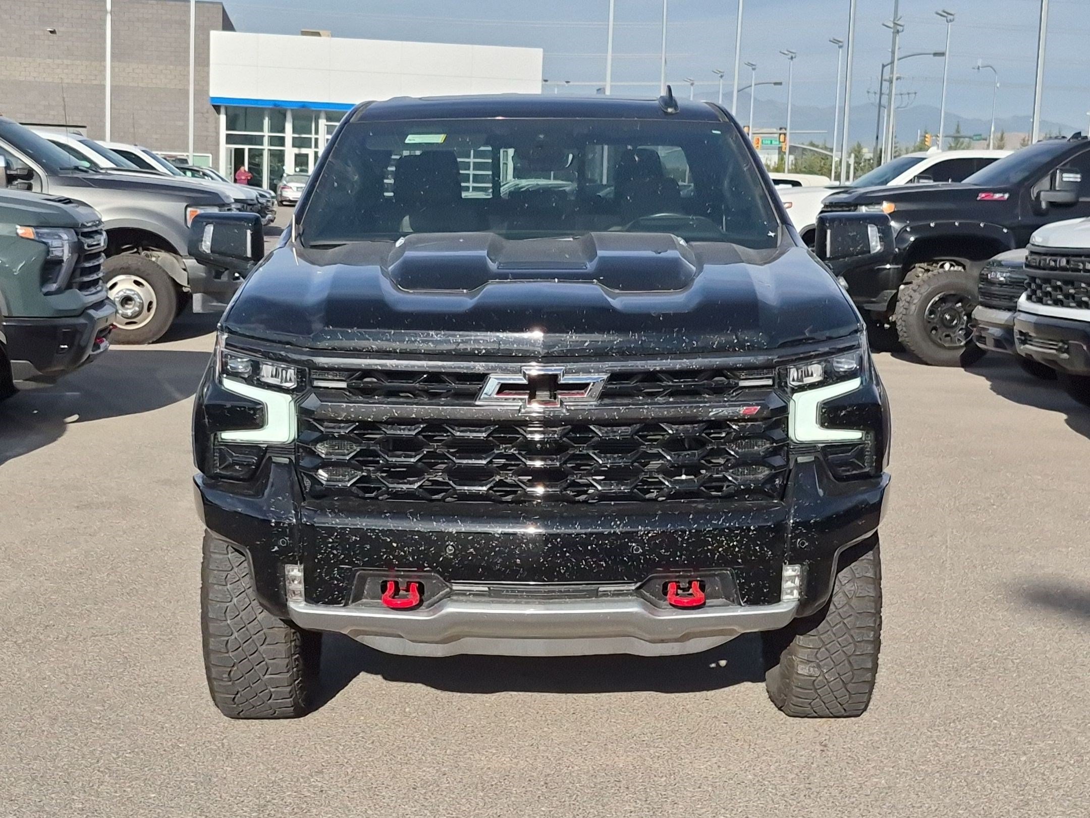 Used 2025 Black Chevrolet ZR2 image 9