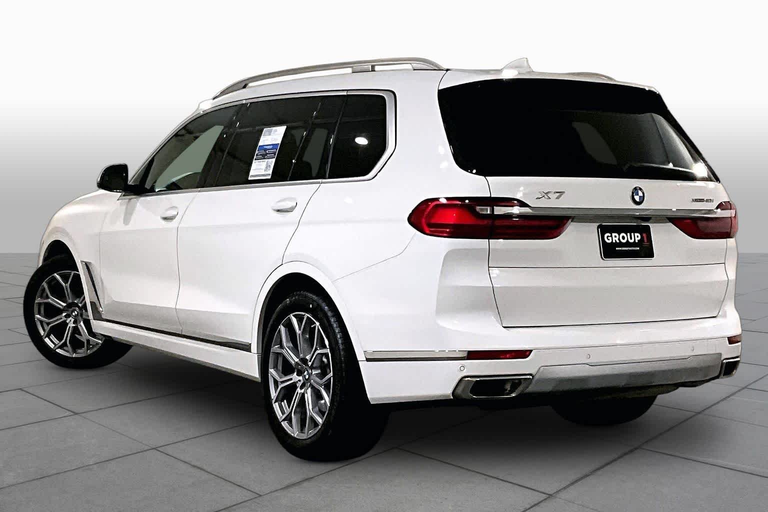 Used 2021 Alpine White BMW xDrive40i image 11