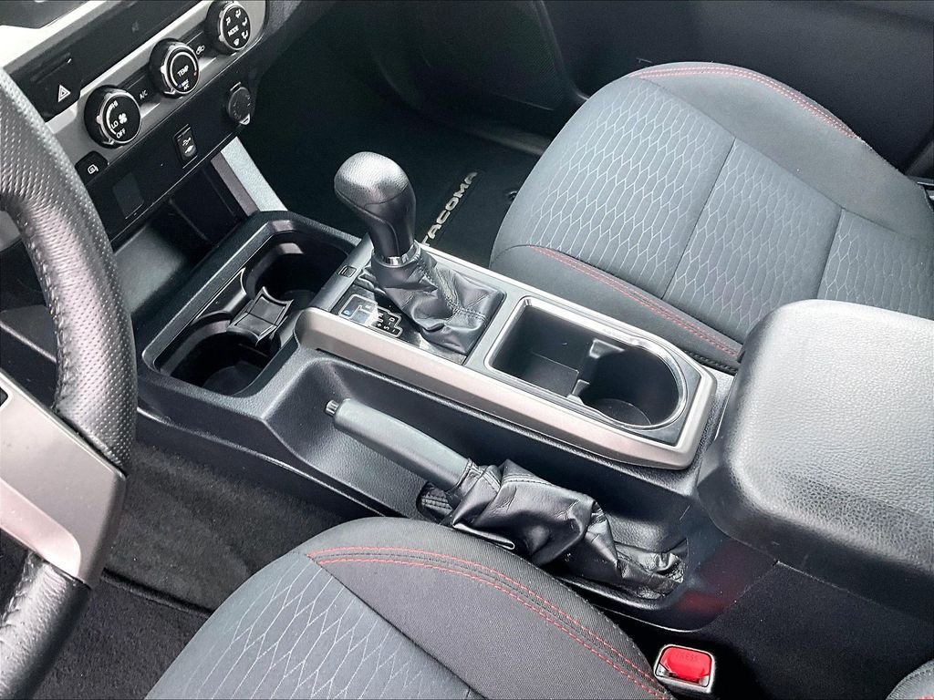 Used 2019 Black Toyota SR5 image 20