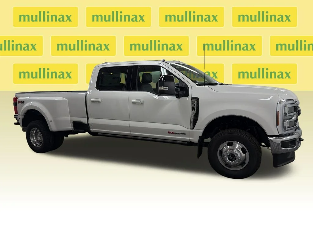 New 2026 White Ford Lariat image 2