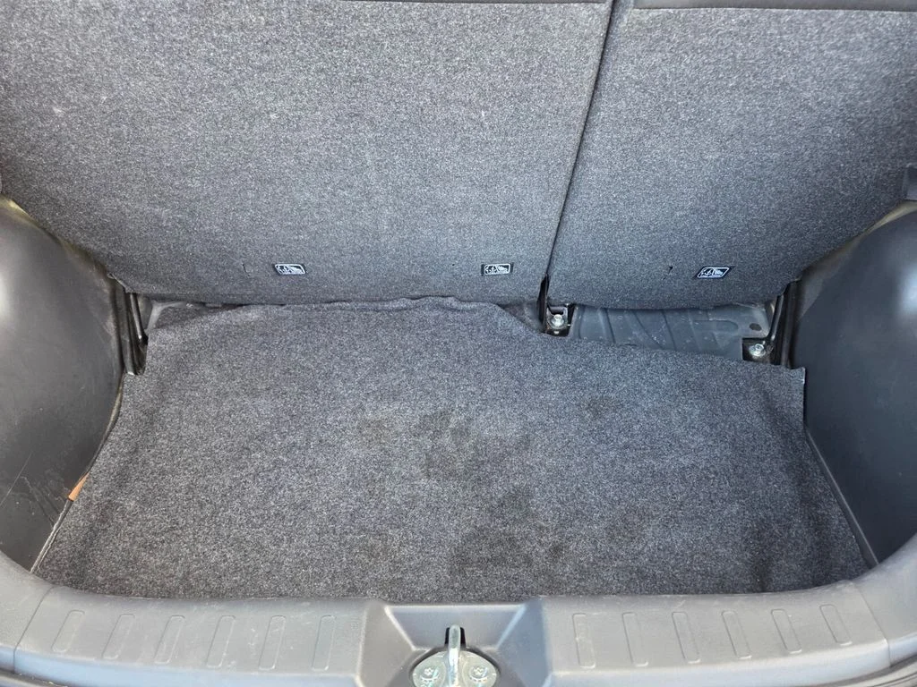 Used 2024  Mitsubishi ES image 16