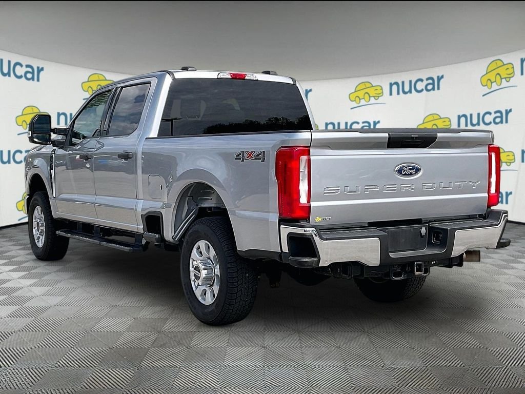 Used 2024 Iconic Silver Metallic Ford XL image 4