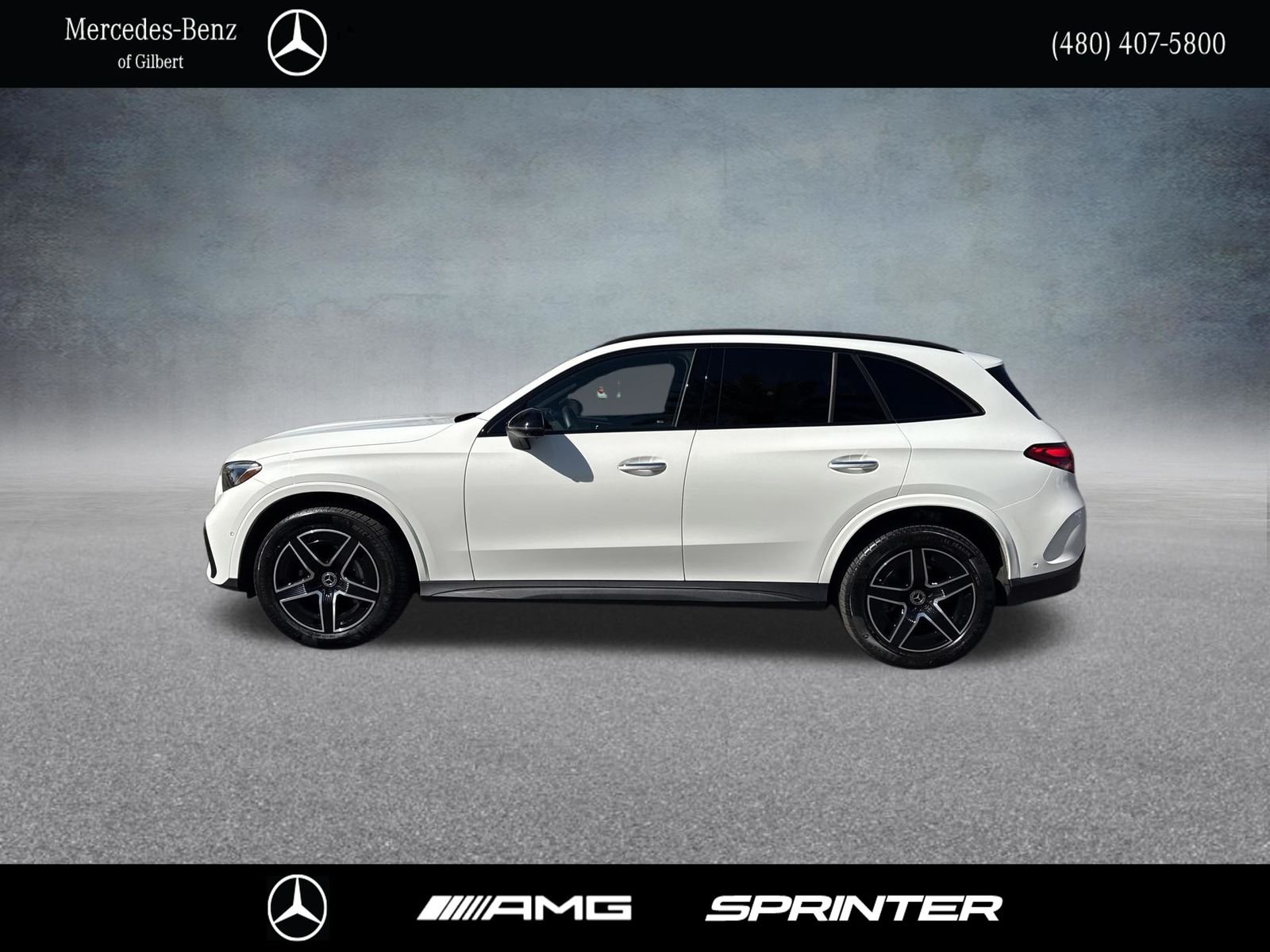 Used 2025  Mercedes-Benz GLC 300 image 2