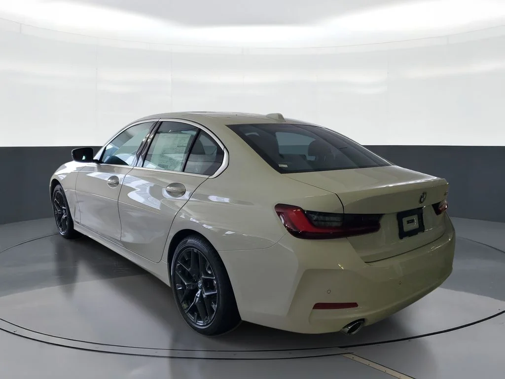 New 2026 Alpine White BMW 330i image 4
