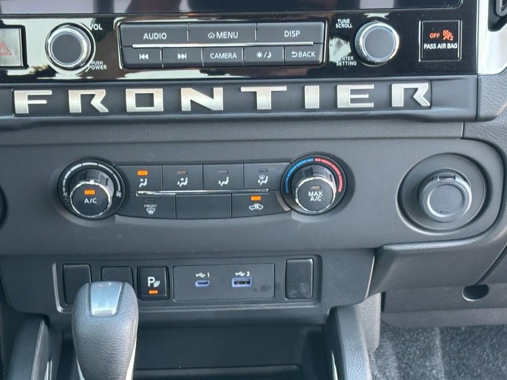 2025 Nissan Frontier SV - Photo 9