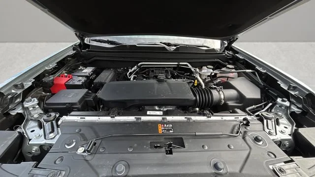 Used 2026 Sterling Gray Metallic Chevrolet Trail Boss image 31