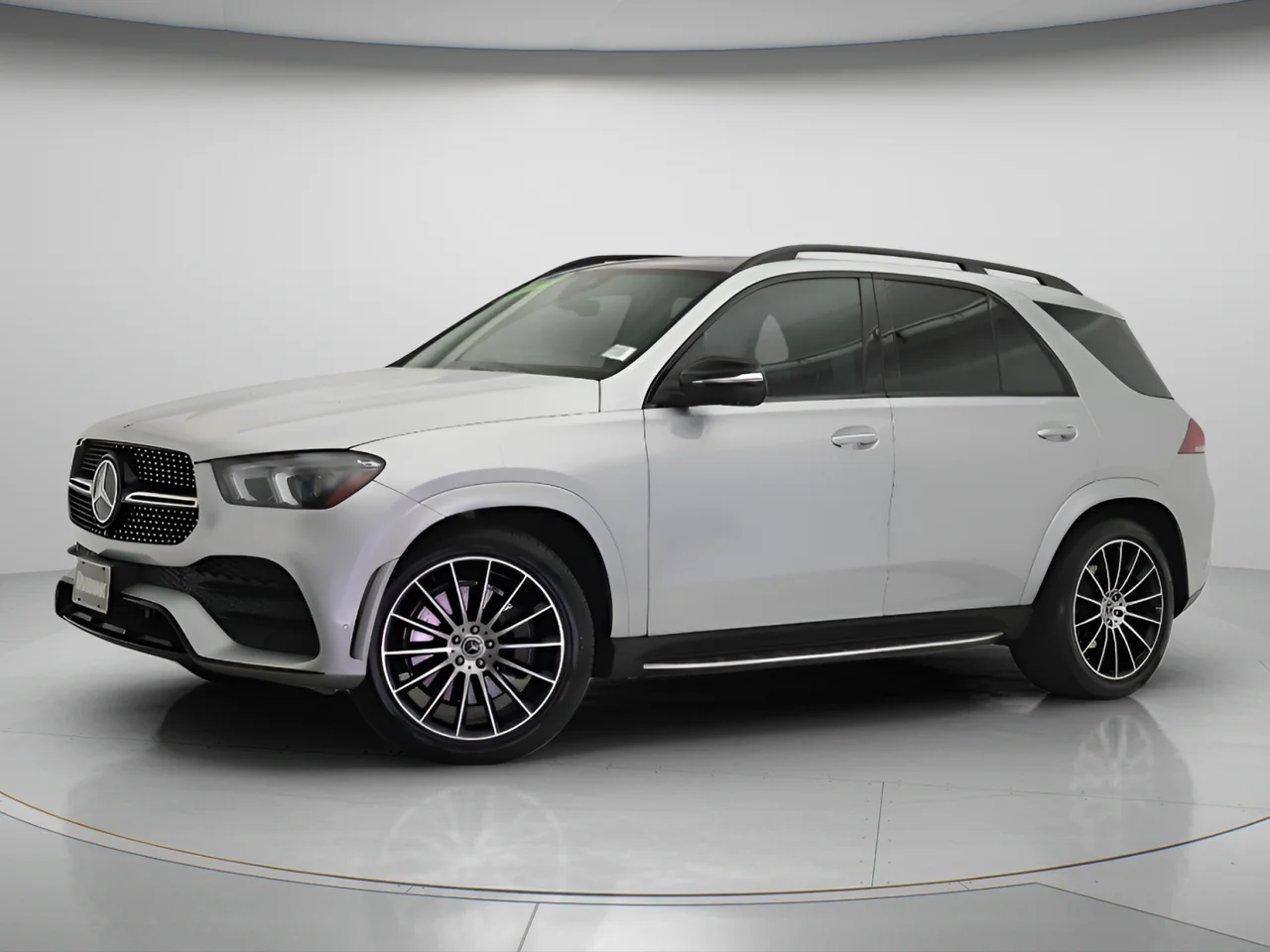Used 2020 Silver Mercedes-Benz 450 4MATIC® AMG® Package image 3