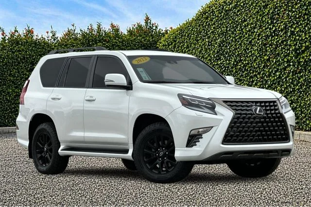 Used 2022  Lexus 460 image 2