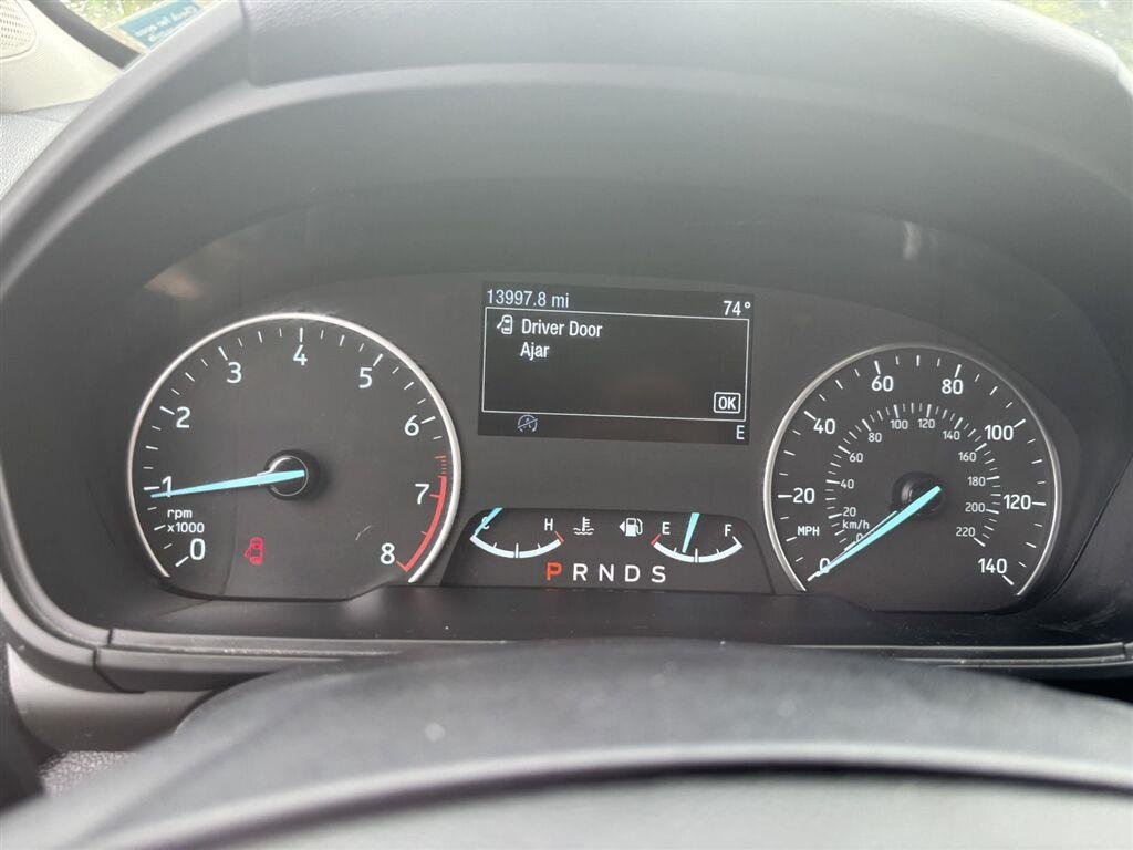 Used 2020 Shadow Black Ford SE image 14