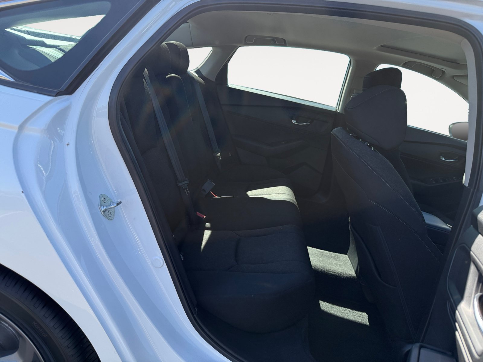 Used 2023 Platinum White Pearl Honda EX image 18