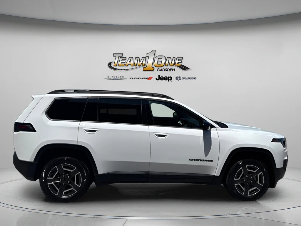 New 2026 Bright White Clearcoat Jeep Laredo image 9