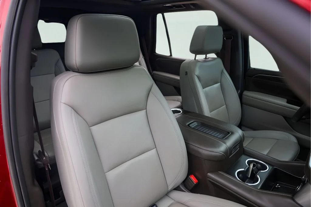 Used 2023 Red Chevrolet Z71 image 36