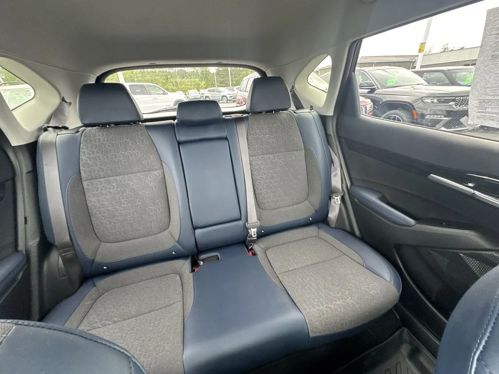 Used 2024 Black Kia S image 14