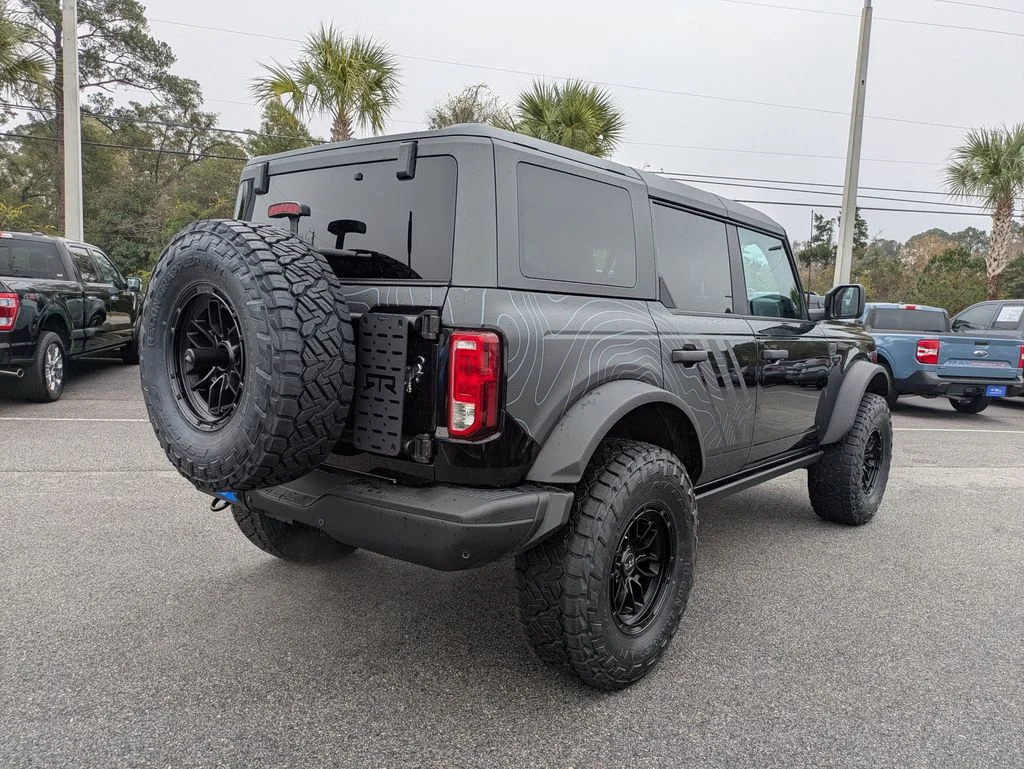 New 2025 Shadow Black Ford Big Bend image 4