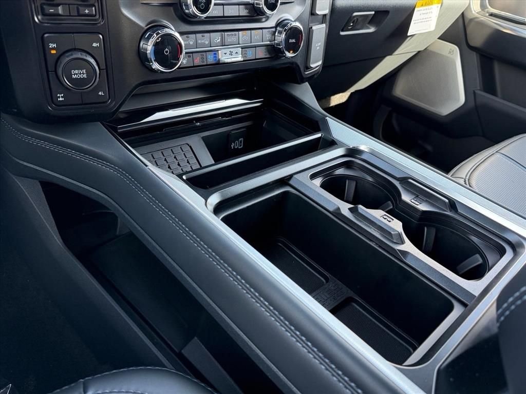 New 2026 Agate Black Metallic Ford F-250® Platinum® image 26