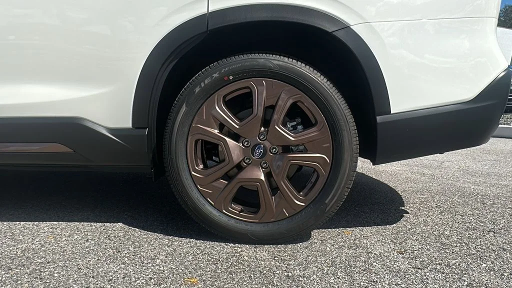 2025 Subaru Ascent Bronze Edition - Photo 23