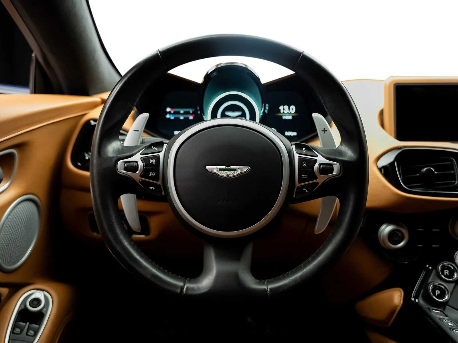 Used 2020 Red Aston Martin Base image 4