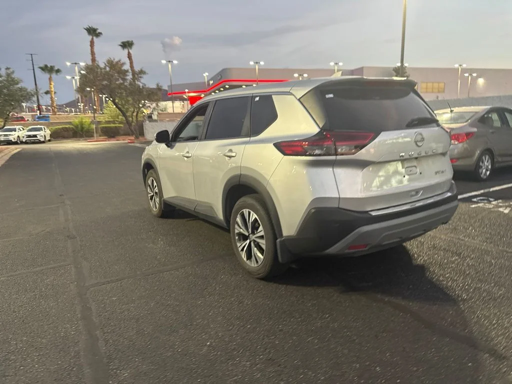 Used 2022 Silver Nissan SV image 14