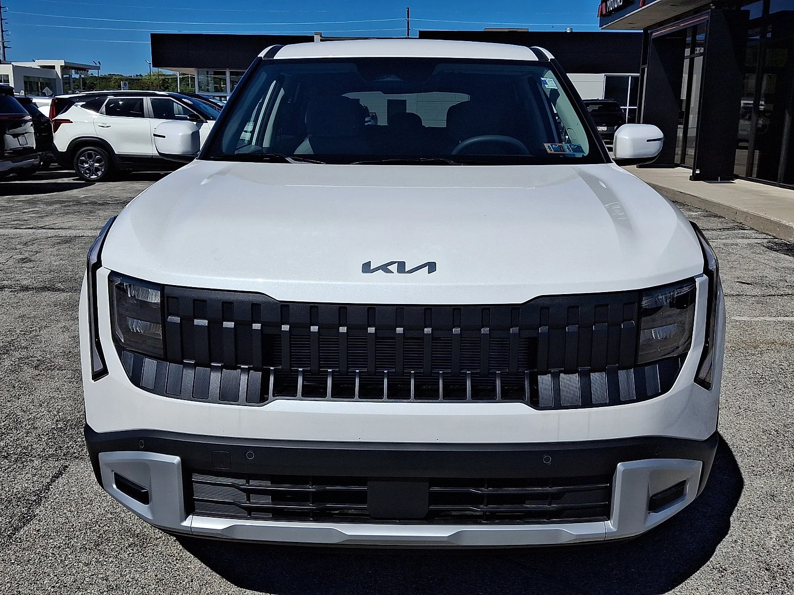 New 2027 White Kia LX image 3