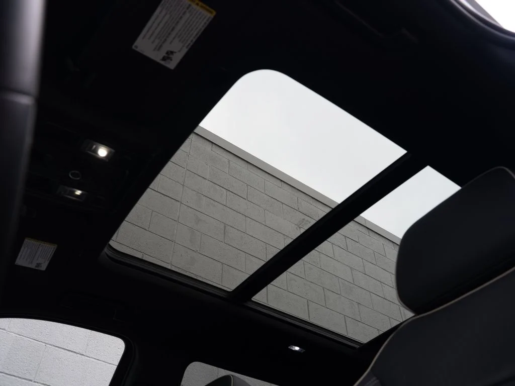 Used 2023 Silver GMC SLT image 32