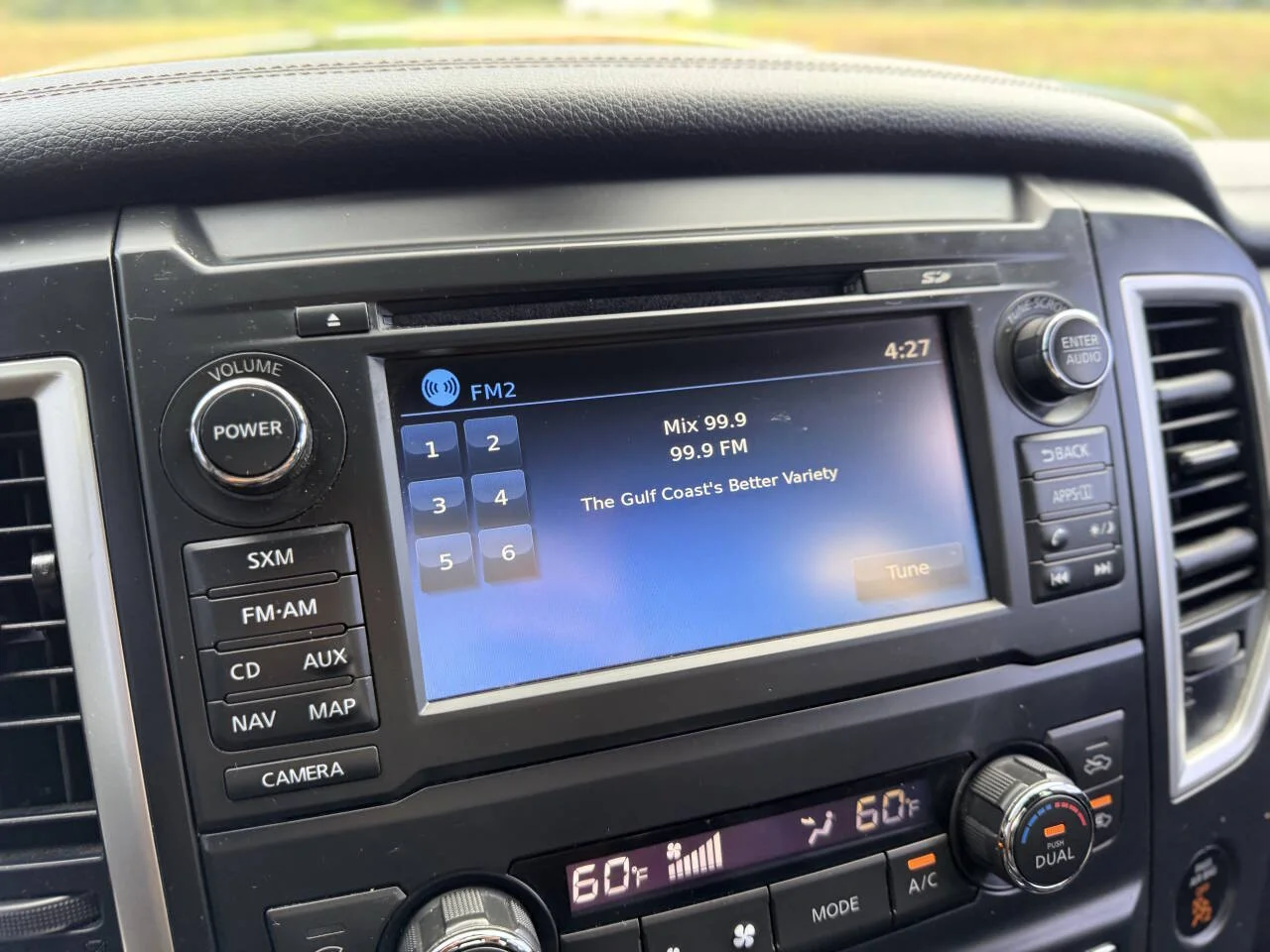 Used 2018 Gray Nissan SL 4x2 4dr Crew Cab image 22