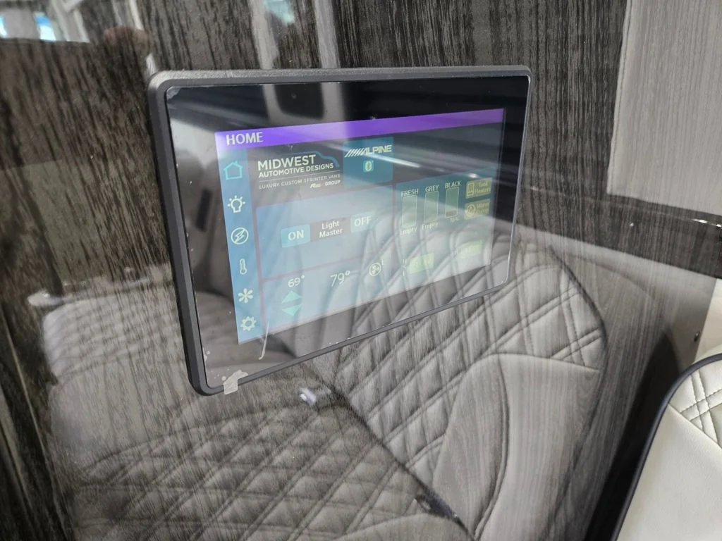 New 2026 Grey Mercedes-Benz Midwest Luxe Cruiser image 39