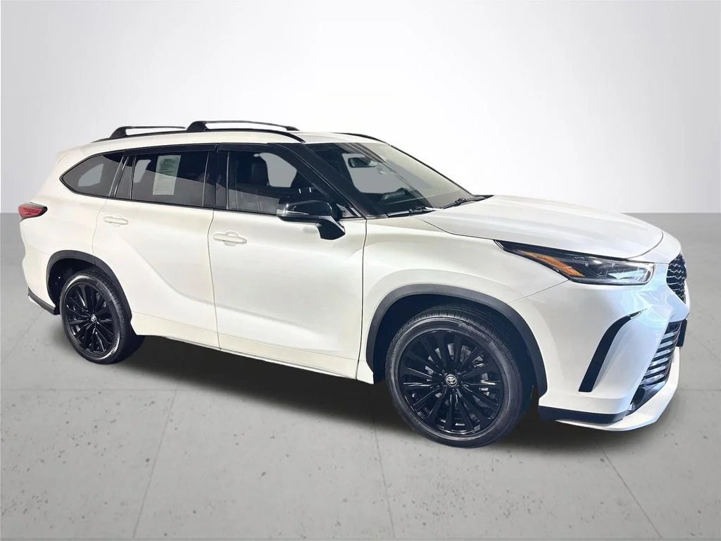 Used 2023 Beige Toyota XSE image 4