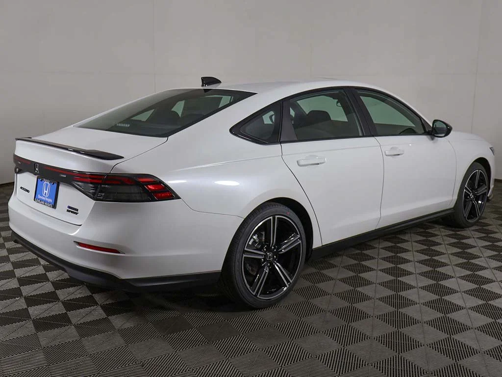 New 2026 Platinum White Pearl Honda Sport image 5