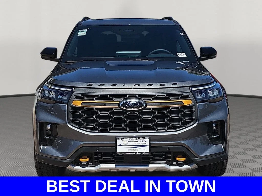 New 2026 Carbonized Gray Metallic Ford Tremor® image 8
