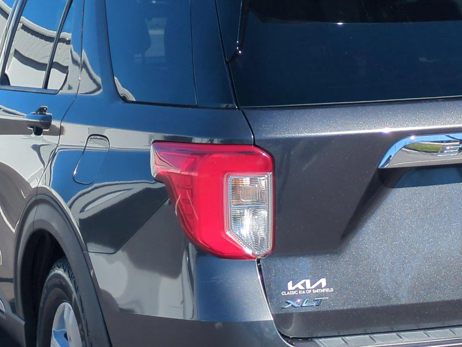 Used 2020 Magnetic Metallic Ford XLT image 11