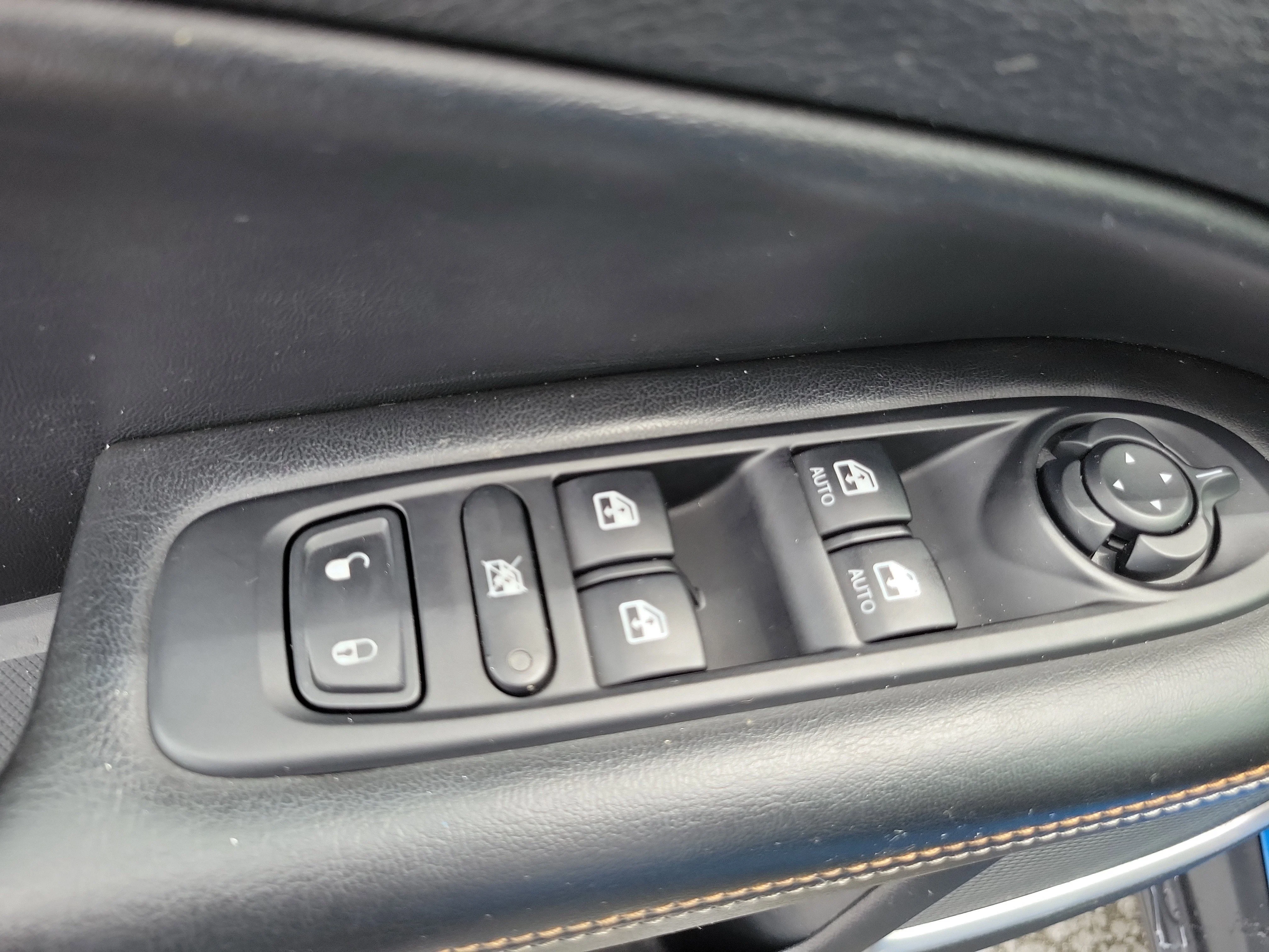 Used 2021 Laser Blue Pearlcoat Jeep Sport image 20