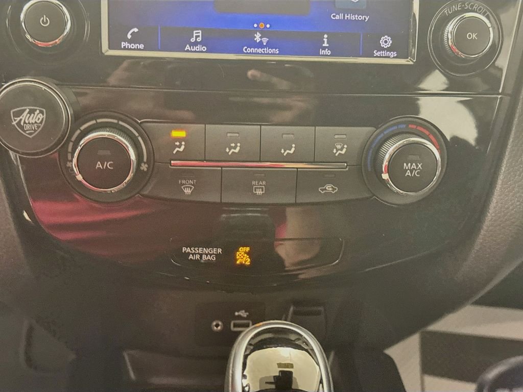 Used 2020 Nitro Lime Metallic Nissan S image 16