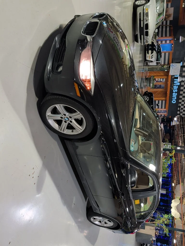 Used 2014 Black BMW 320i xDrive image 6