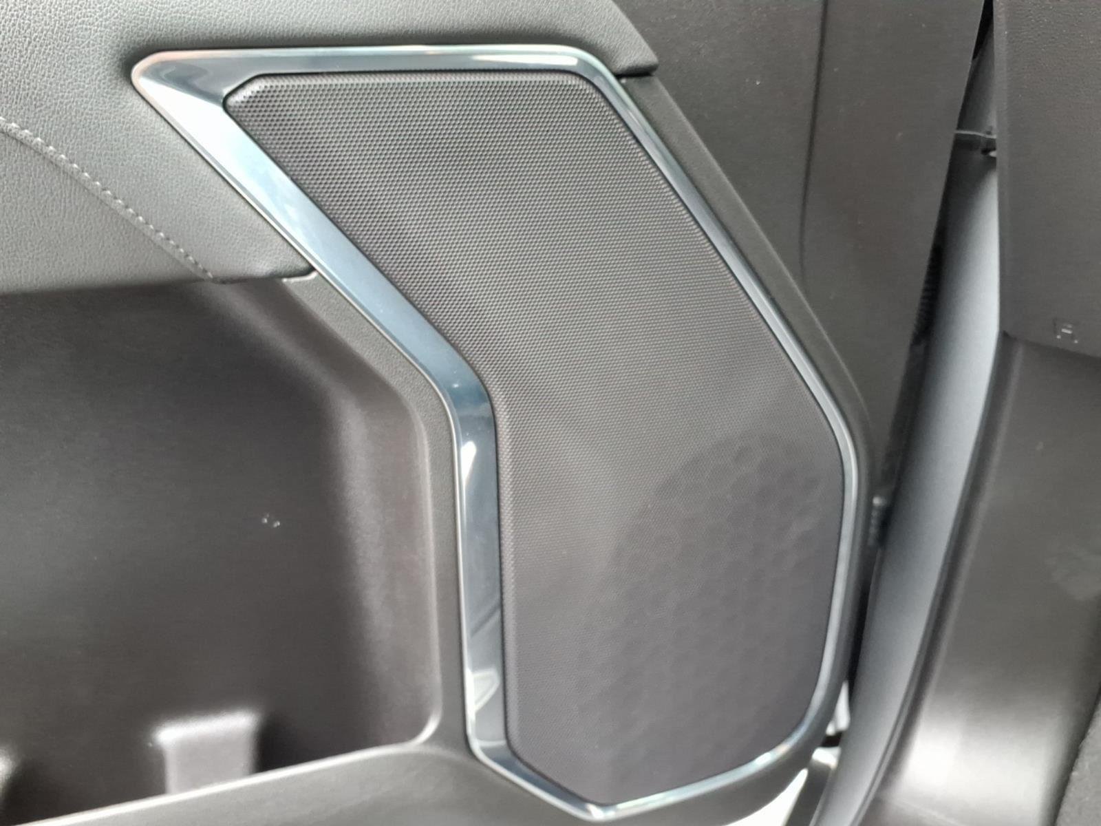 Used 2025 Sterling Gray Metallic Chevrolet LT image 6