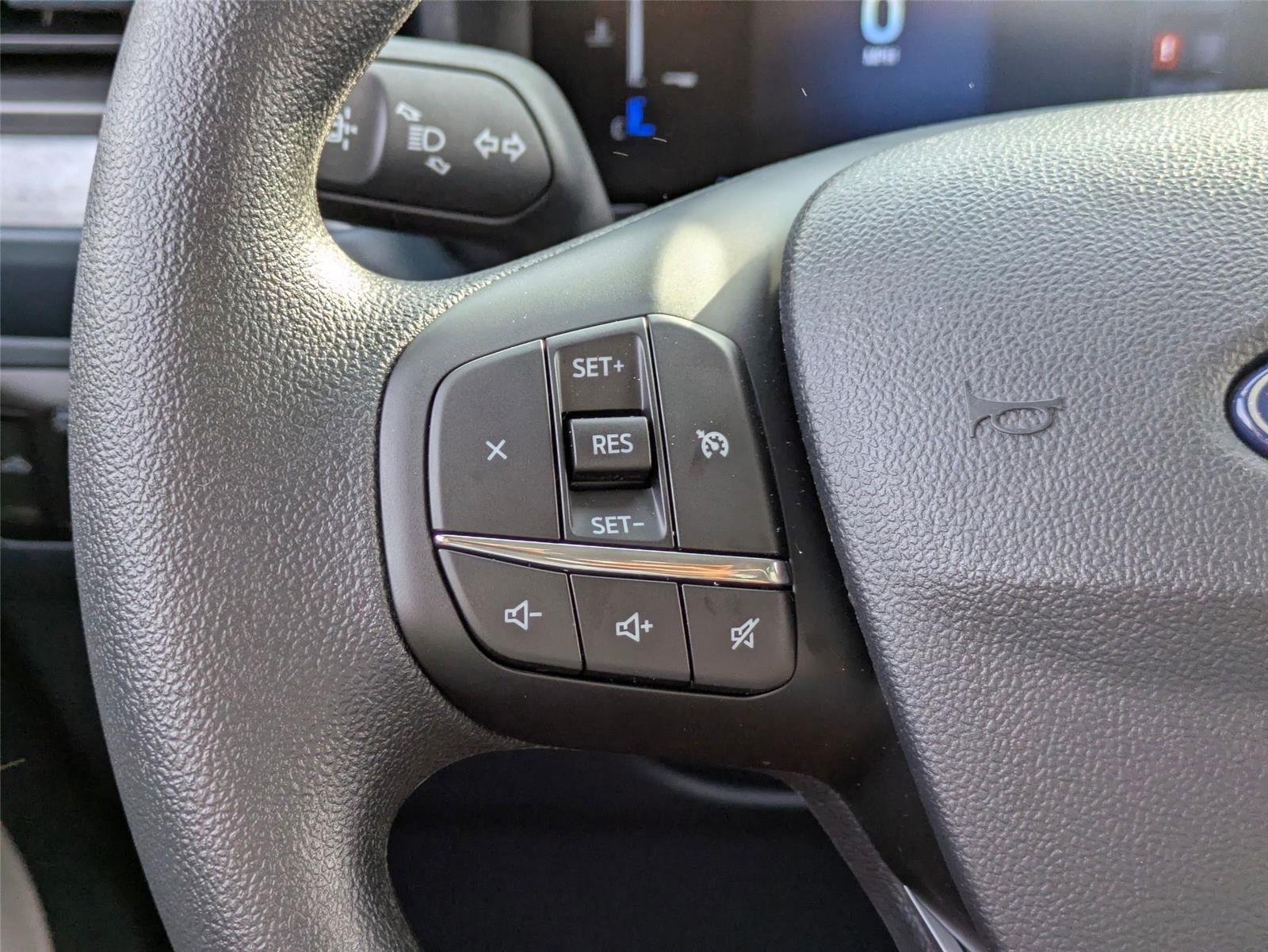 New 2026 Oxford White Ford XLT image 17