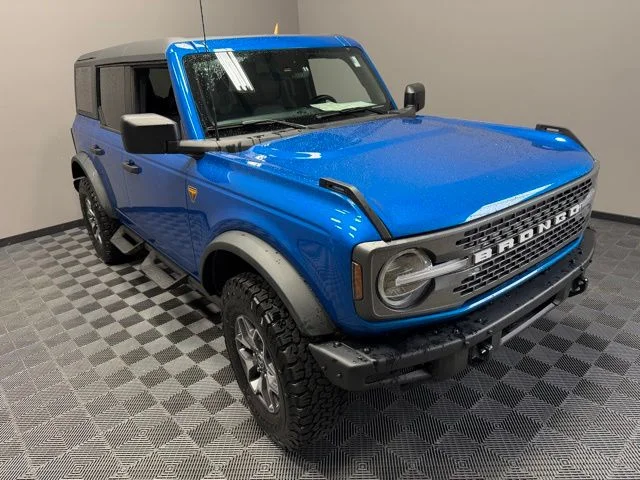 Used 2024 Blue Ford Badlands image 2