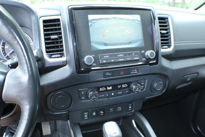 Used 2023 Glacier White Nissan SV image 14