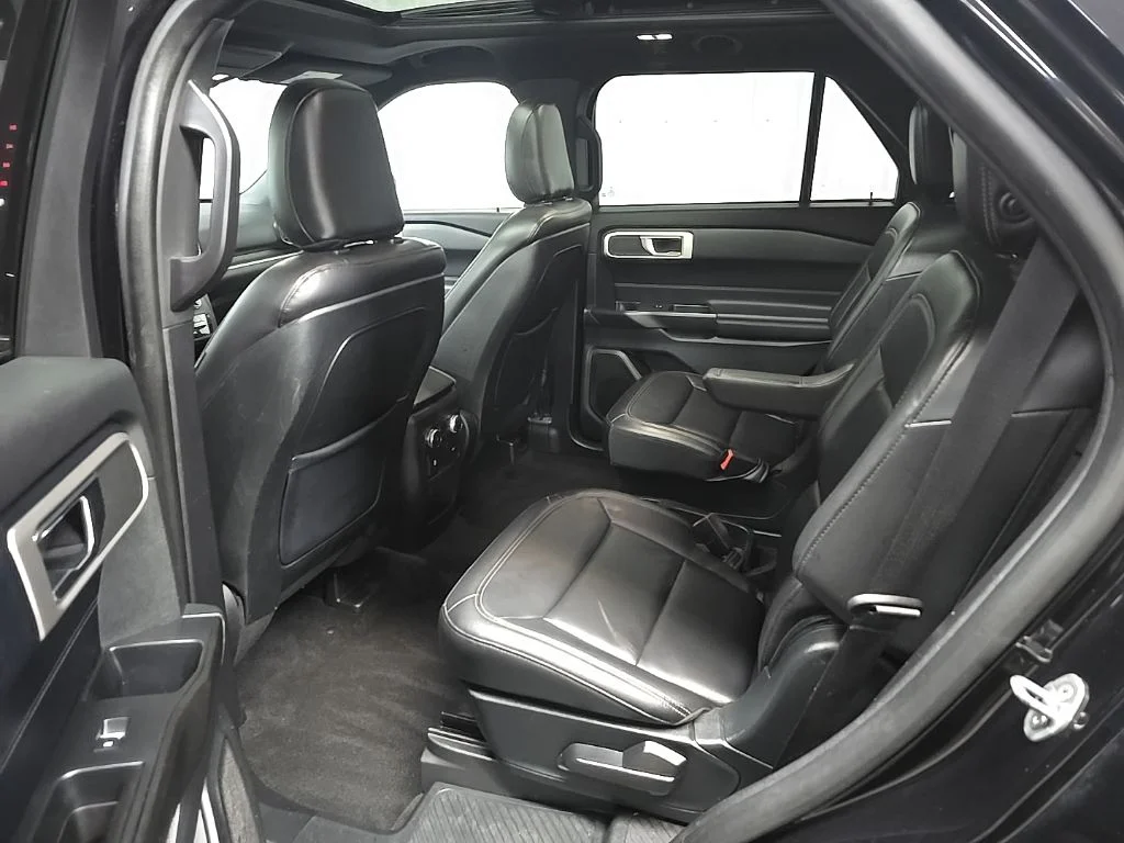 Used 2020 Black Ford XLT image 31