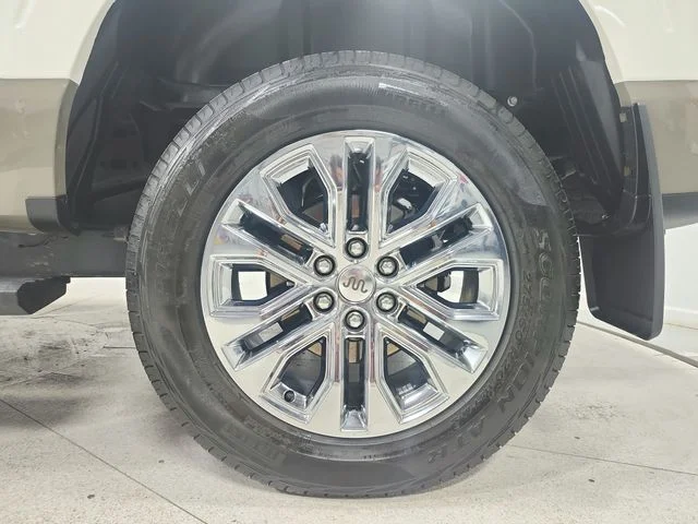 Used 2025 White Ford King Ranch image 51
