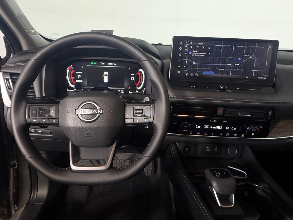 Used 2025 Gold Nissan Platinum image 15