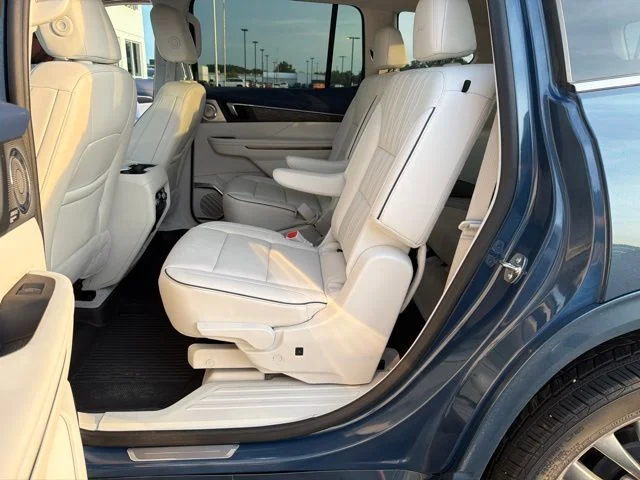 Used 2025 Blue Buick Avenir image 13