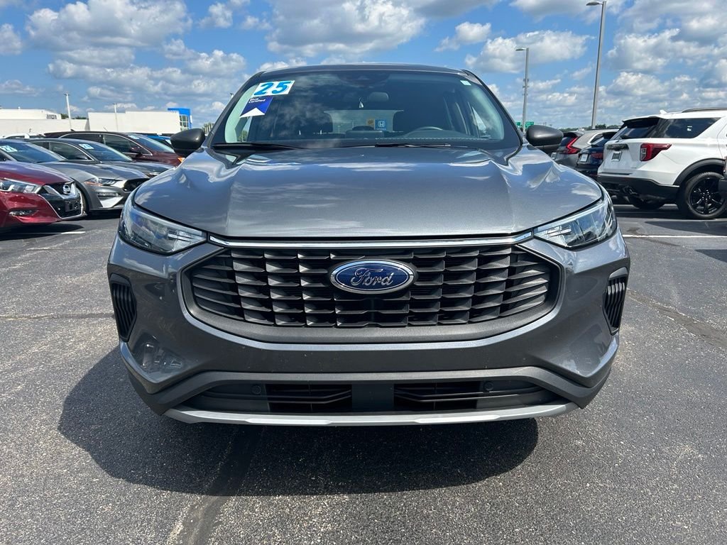 Used 2025 Gray Metallic Ford Active image 3