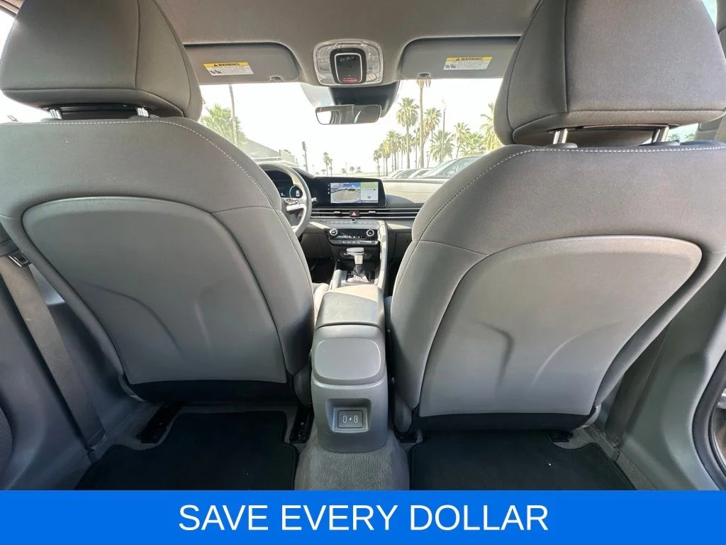 Used 2024  Hyundai SEL image 18