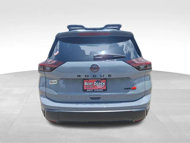 Used 2026 Gray Nissan Rock Creek image 7