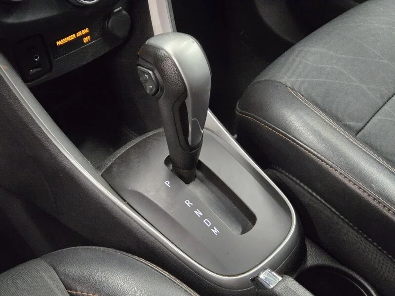 Used 2018 Summit White Chevrolet LT image 19