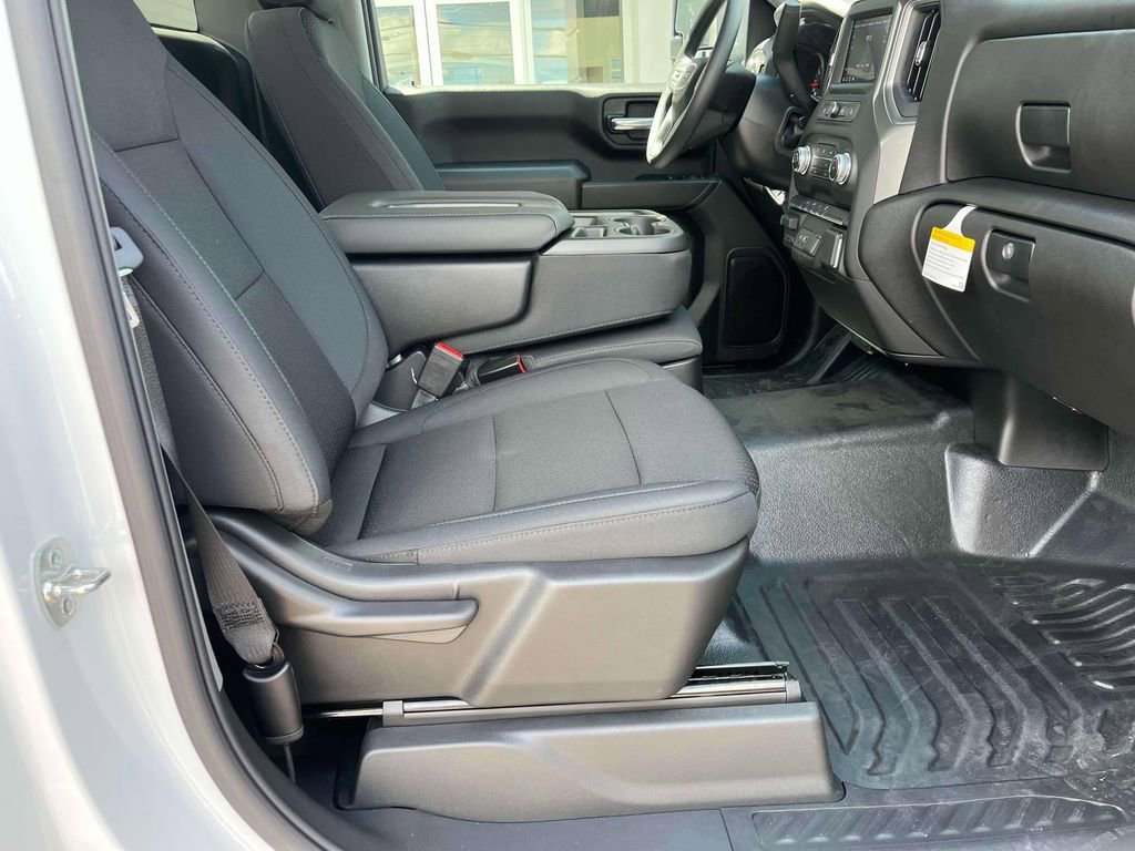 2025 GMC Sierra 3500HD Pro - Photo 16