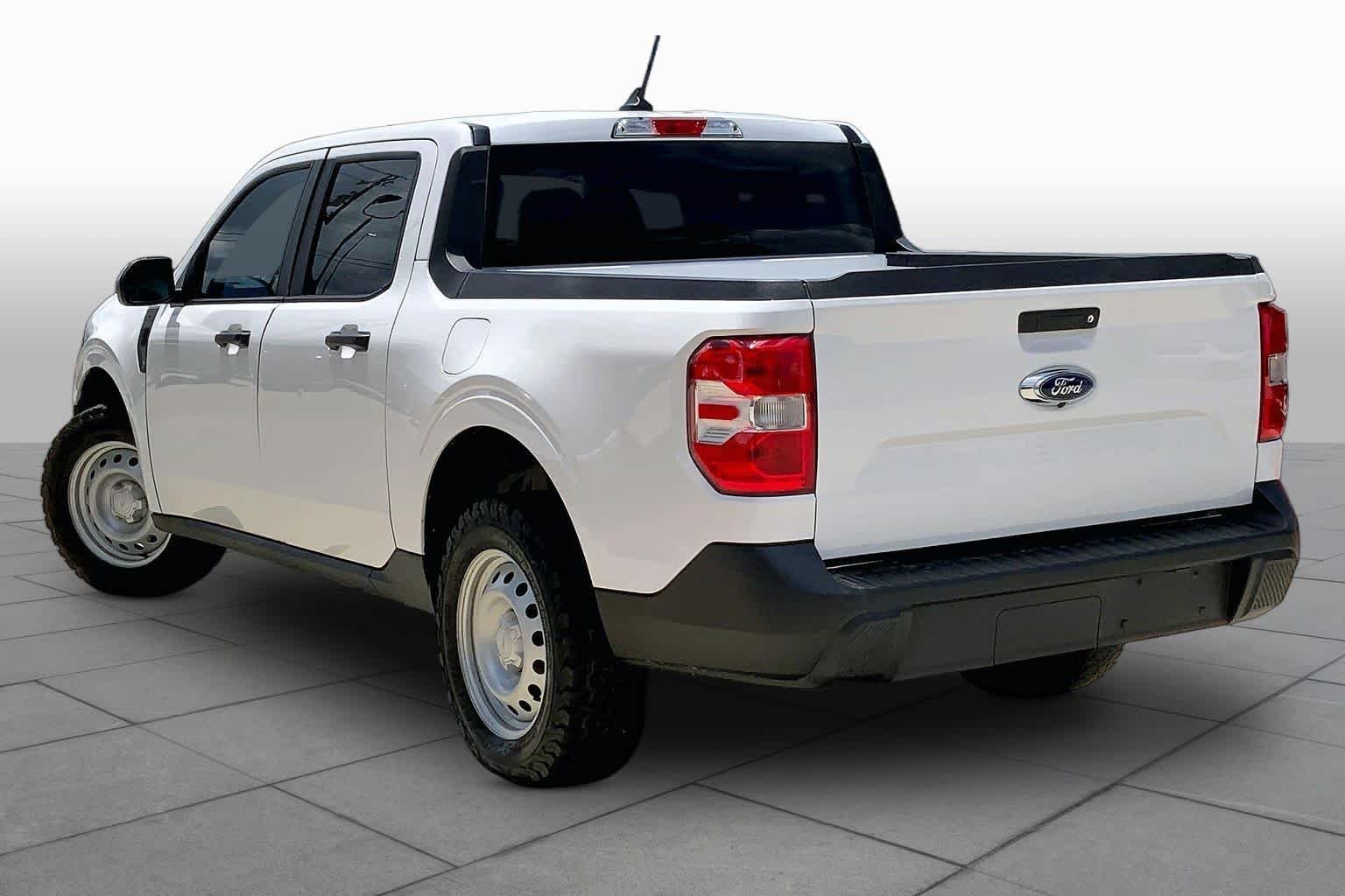 Used 2024 Oxford White Ford XL image 12