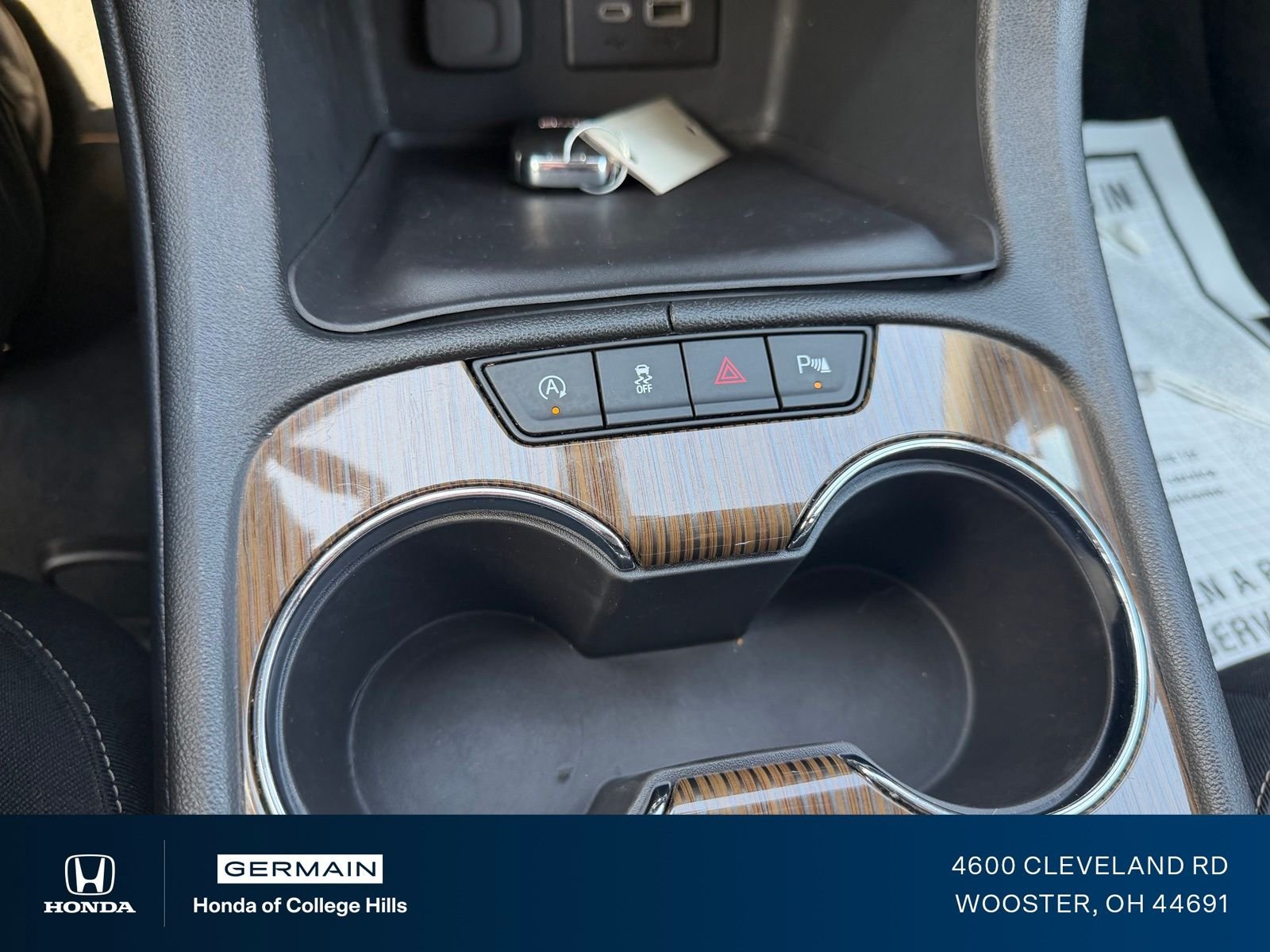 2023 GMC Acadia SLE - Photo 22