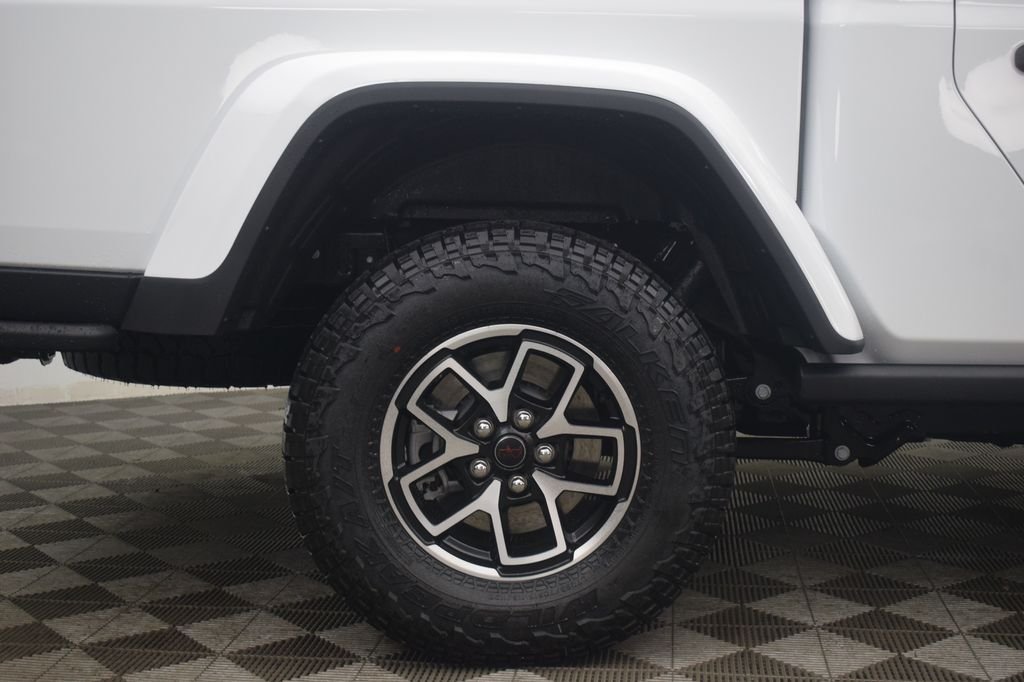 New 2026 Bright White Clear-Coat Exterior Paint Jeep Shadow Ops image 9
