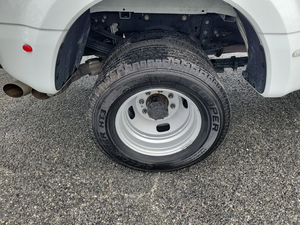 Used 2026 White Ford XLT image 8